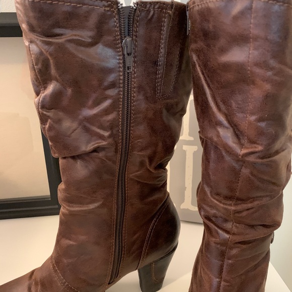 👢 CUTE BOOTS 👢 - Picture 5 of 10